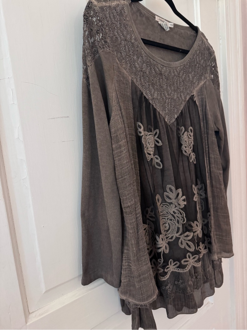 Embellished Dark Gray Lace & Embroidered Long-Sleeve Tunic - Picture 2 of 6